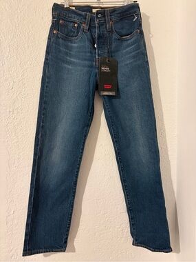 Levis Wedgie Dark wash Jeans